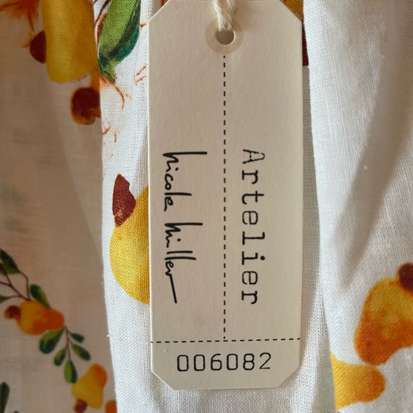 Artlier by Nicole Miller Orange Fruit Linen Top - Picture 2 of 11